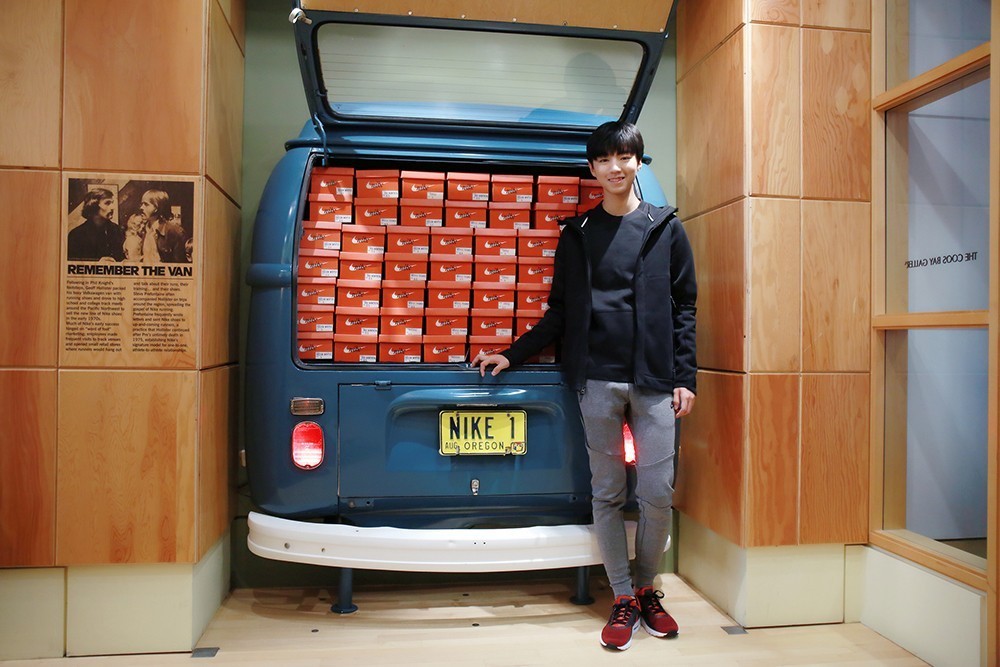 nike为什么这么贵,定制nike王俊凯