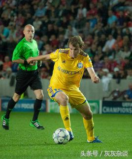 足球梅西十大远射,足球梅西绝杀皇马经典比赛