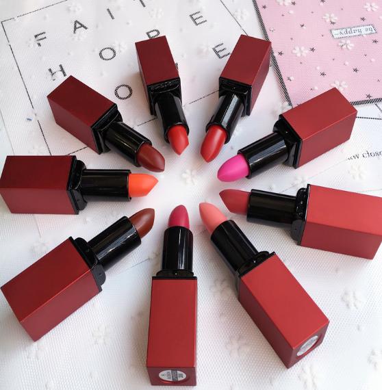 揭秘：突然火起来的9.9元口红能赚到钱吗？