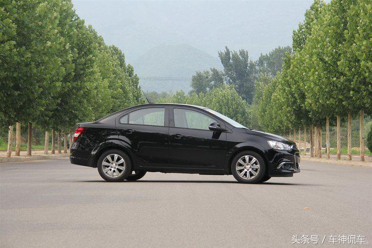 雪佛兰新款爱唯欧,雪佛兰爱唯欧哪款是三缸的