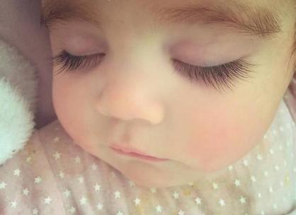 教你如何让睫毛更翘,如何让睫毛卷翘更持久