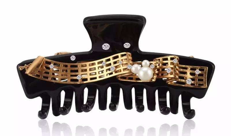 春季刮风头发乱糟糟,我有这些“治愈”法宝!