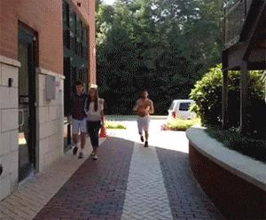 贴心女友的暖心举动,贴心女朋友该做的事