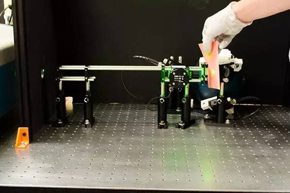 美国科学家将激光和超声波技术相结合，让激光医疗更安全！