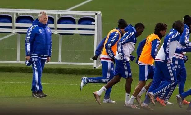 希丁克老谋深算,希丁克执教国奥