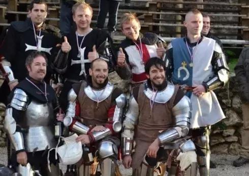 中国队首战世界杯,中国参加中世纪盔甲格斗锦标赛