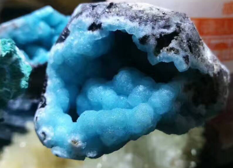 玛瑙原石的鉴别方法,玛瑙原石介绍及其鉴定方法