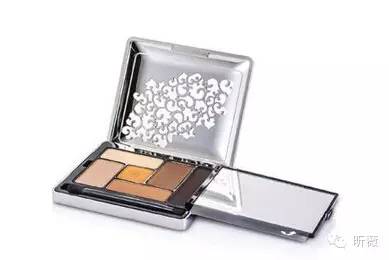 回家过年要减负，带只眼影君就够啦