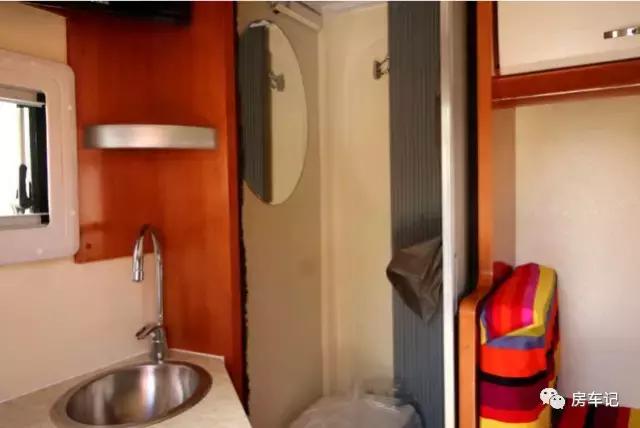 梦之旅轻卡房车,一辆最低配置的国产房车要多少钱