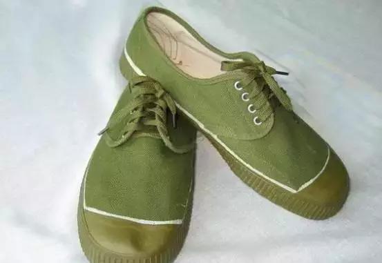 中国人的集体记忆图片,黄布胶鞋军鞋