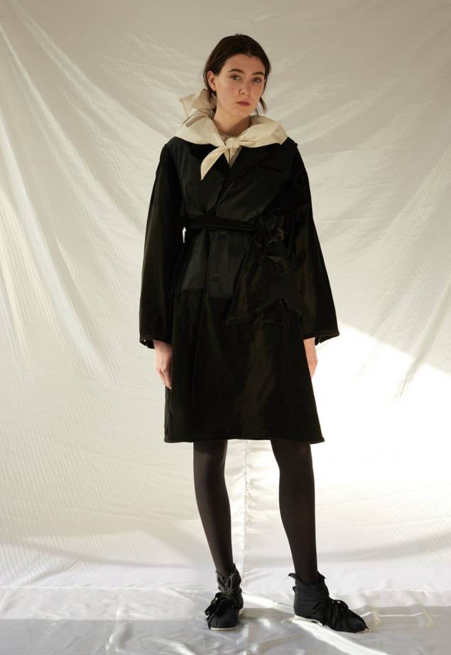 二姨谈时尚｜RenliSu：伦敦升起中国星，米色绿色蓝色