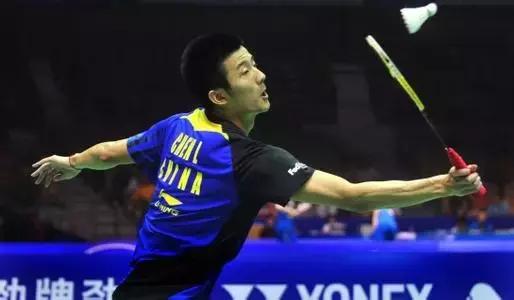 羽毛球击球总是失误怎么纠正,羽毛球总失误怎么回事