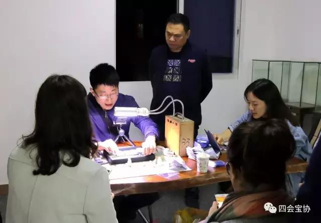 玉石翡翠直播卖货,直播平台翡翠