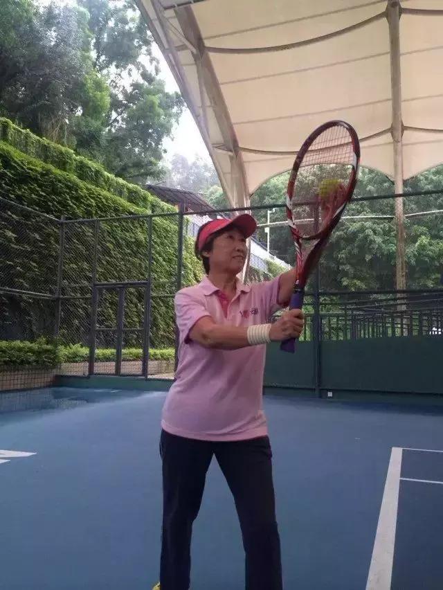 网球丨我在打地上的乒乓球