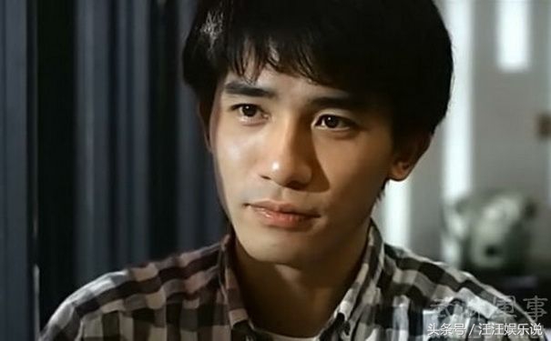 眉眼深邃的男明星桃花眼,7位明星桃花眼的魅力