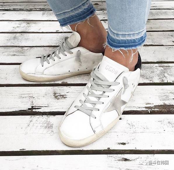 换季该买什么鞋子,换季买什么鞋子好看