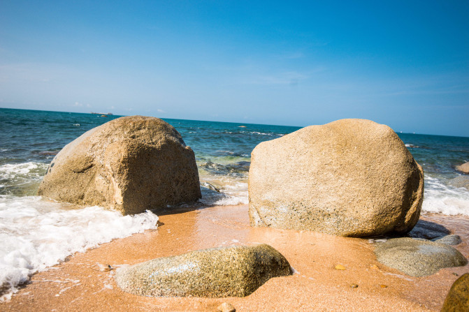 蓝天白云,椰风海韵,去三亚散散心吧
