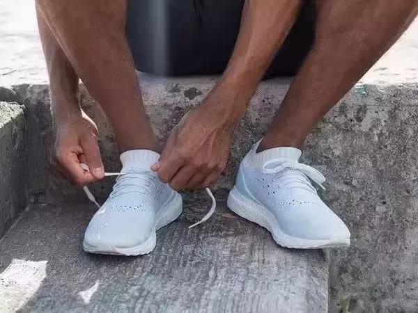 有袜套的鞋怎么搭配,适合搭白袜套的鞋