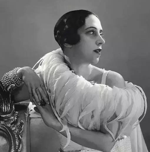 真实的prada,prada给人的感觉