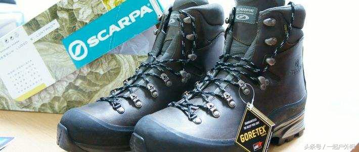 登山鞋褪色怎么处理,登山鞋放的时间长了发黄怎么处理