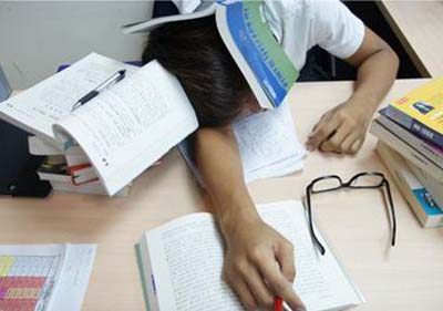 备考期间晚上失眠怎么办,高三解决失眠焦虑的小技巧