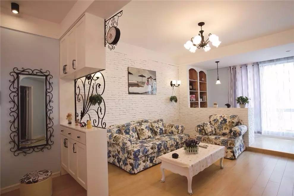 阳台对阳台是穿堂煞吗,阳台装推拉门可以挡穿堂煞