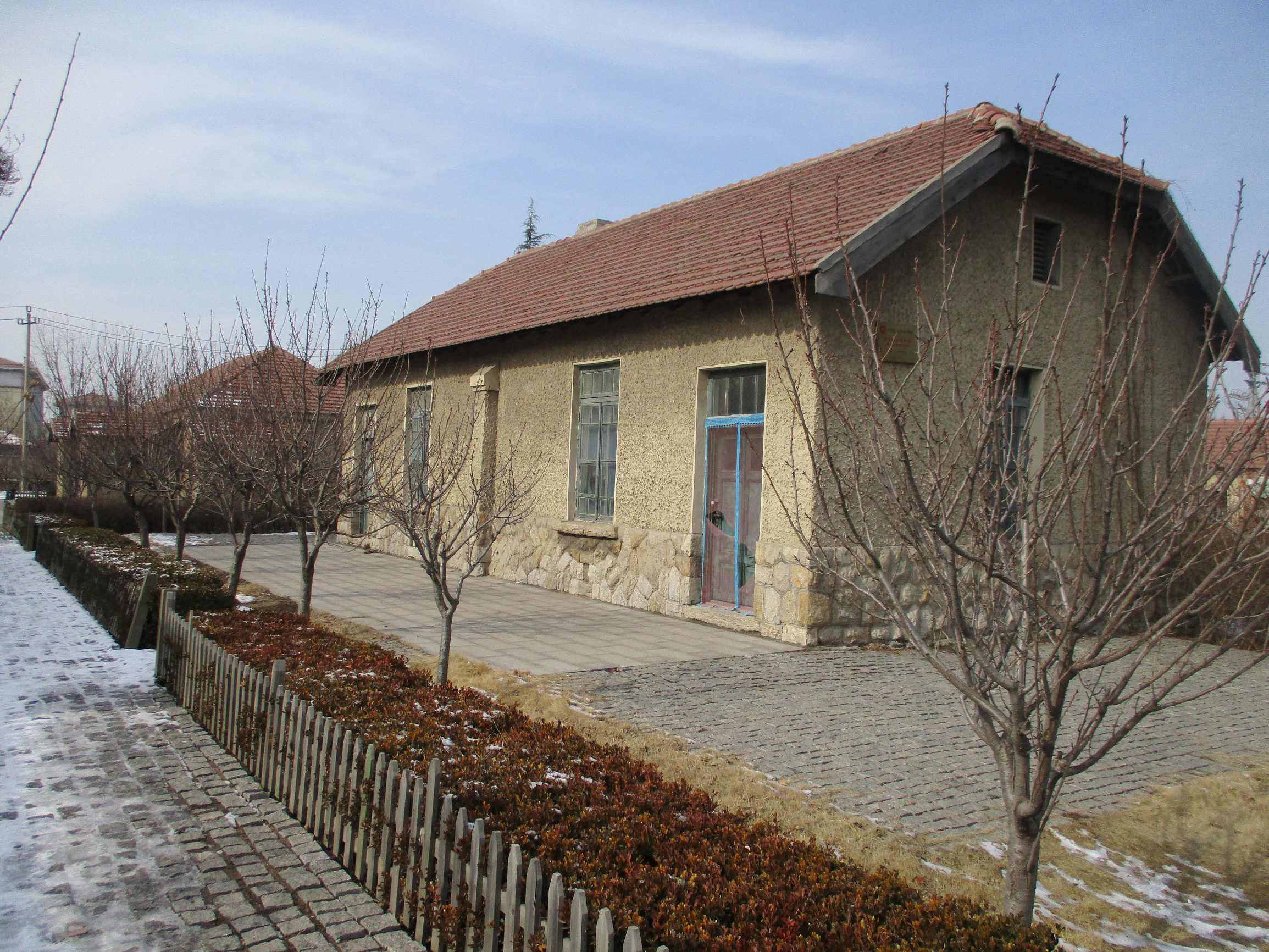 坊茨小镇游览,坊茨小镇游览攻略