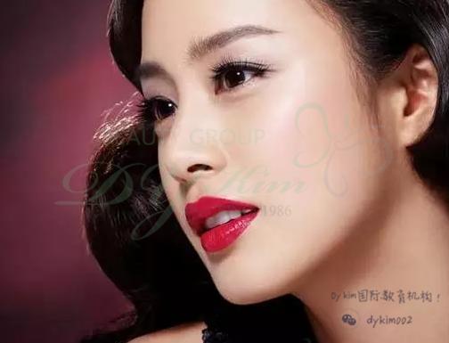 纹绣师怎么处理纹唇后肿,第一次纹唇要问纹绣师哪些问题