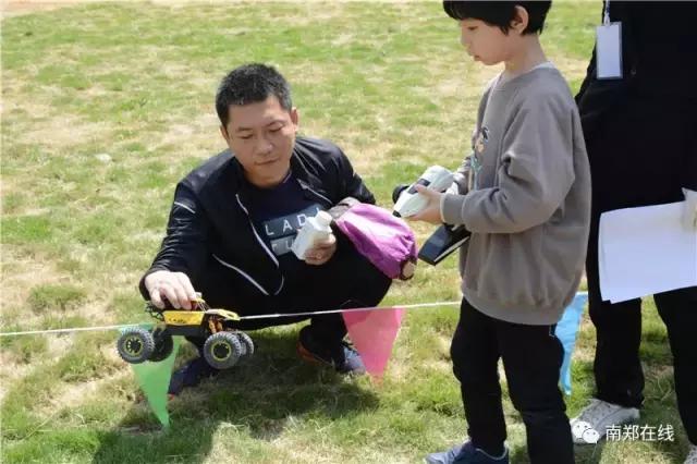 最好的爱是陪伴孩子视频,最好的爱是陪伴萌娃