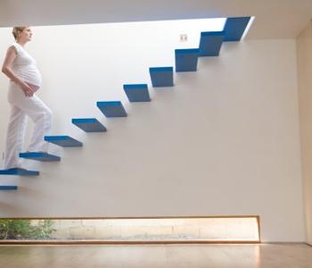 临产前宫颈管消失有什么感觉,临产前耻骨突然不痛了正常吗