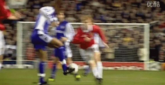 他有托蒂的忠诚、小贝的帅气、大罗的统治力，他是英雄的代名词！