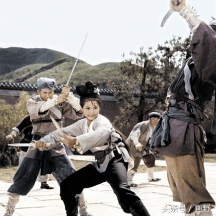 鍛ㄦ槦椹板惈绗戝崐姝ョ櫕瑙嗛,鍛ㄦ槦椹板惈绗戝崐姝ョ櫕鍥剧墖