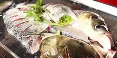 鐩樼偣鍥涘窛缁甸槼缇庨,璋堣皥缁甸槼缇庨