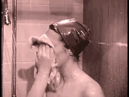 不服不行!你每天用的90%的化妆品竟出自这5个男人之手!