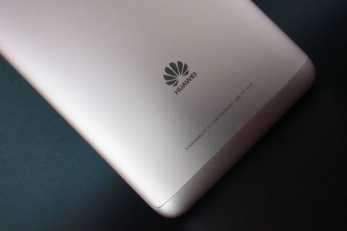 华为畅享7plus值得买么,华为畅享7高配版测评