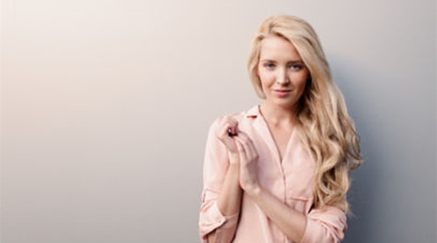 都当妈了还上什么班,都是当妈的人了还需要人来哄吗