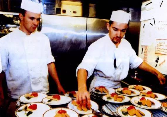 航母上怎么锻炼身体,航母上的健身器材