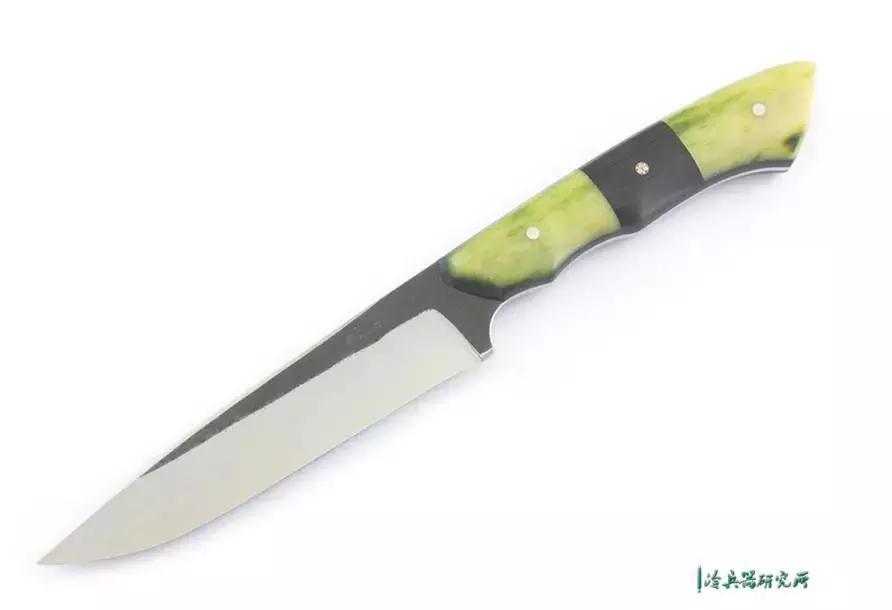 继承日本刀匠大师衣钵的北美徒弟：至今已完成19000把刀