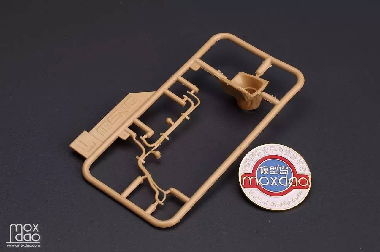 MENG出品的俄罗斯BMR-3M装甲扫雷车｜板件开盒