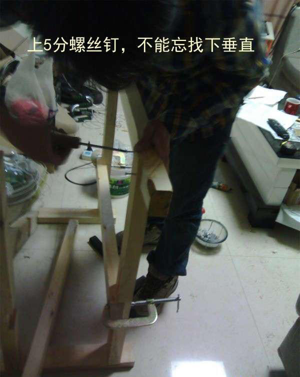 老木匠打书桌,农村老木匠做木匠