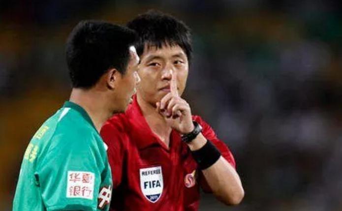 李毅评价足球比赛视频,中超十大误判视频