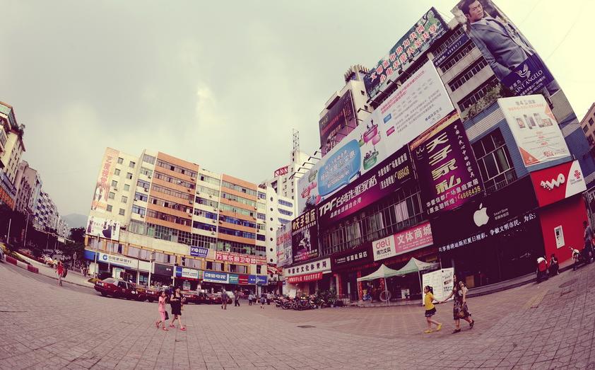 华蓥双枪老太婆雕像搬哪里,四川广安华蓥双枪老太婆图片