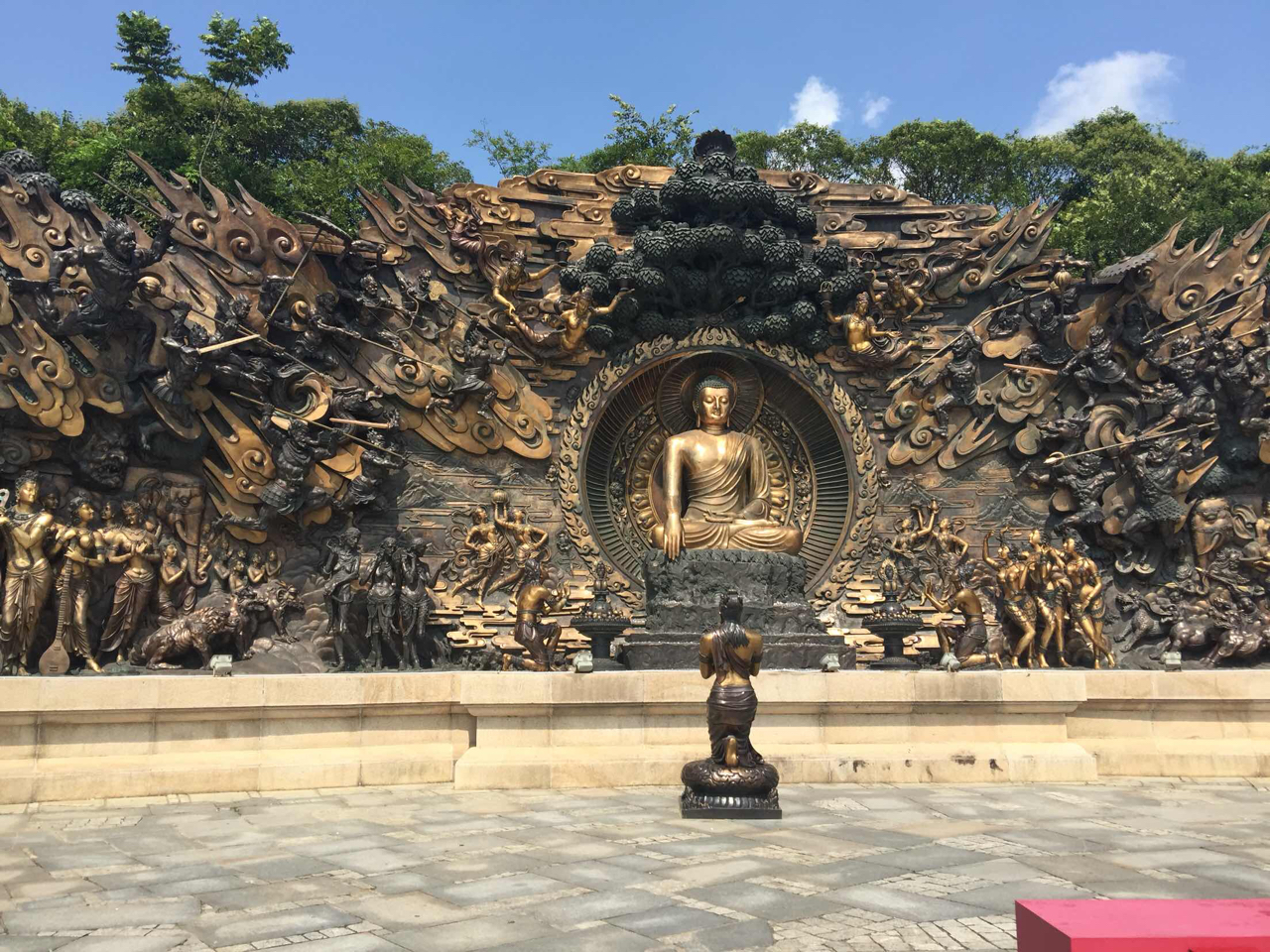 最庄严的佛像竖屏图片,中国最出名的十大佛像