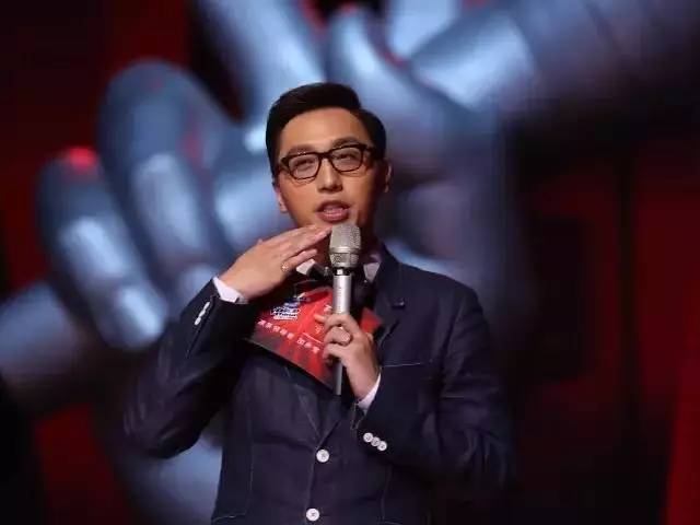 中国好舌头华少去哪了,中国好舌头华少原视频