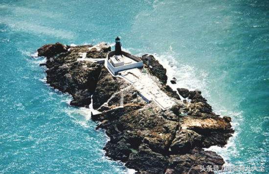 26岁的熊黛林来到香港发展,龙母祖庙求子