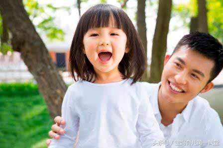 宝宝幼儿园被抓伤怎么跟老师沟通,孩子在幼儿园被冷漠对待