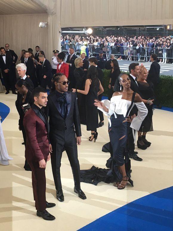 时尚界奥斯卡造型,今年的时尚界年度奥斯卡