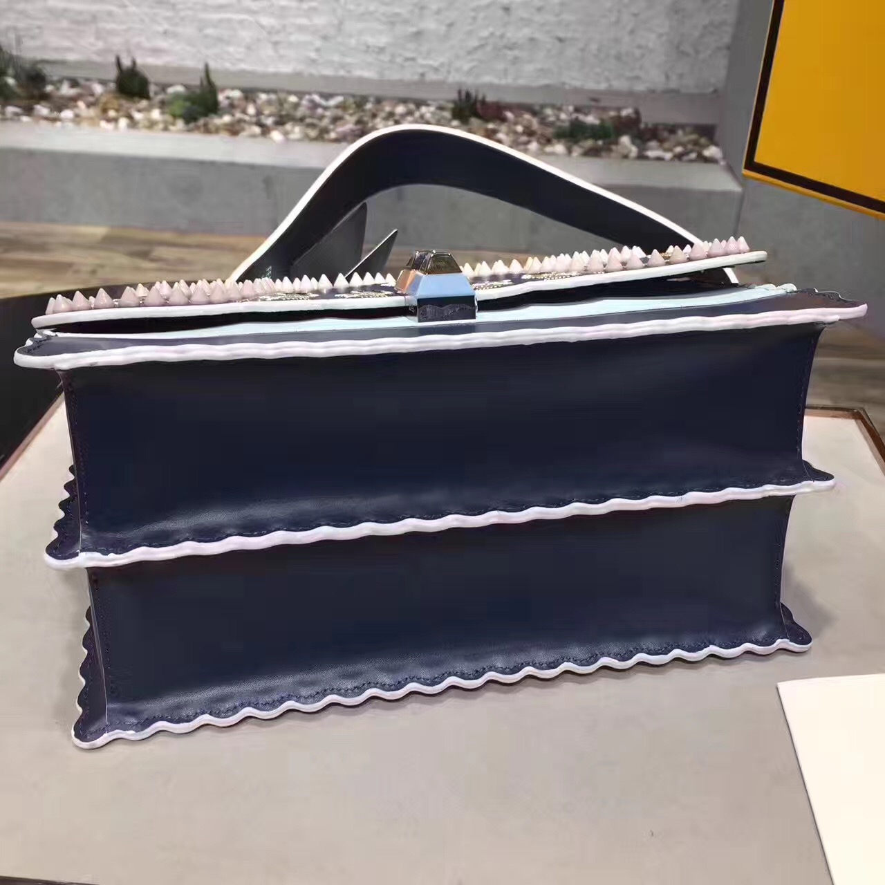 fendi包包大中小,fendi包经典款