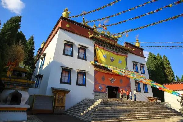 滇池度假区华邑酒店,昆明南亚之门华邑酒店