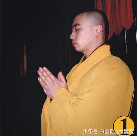 拜佛的正确方式及步骤,佛教烧香拜佛正确动作